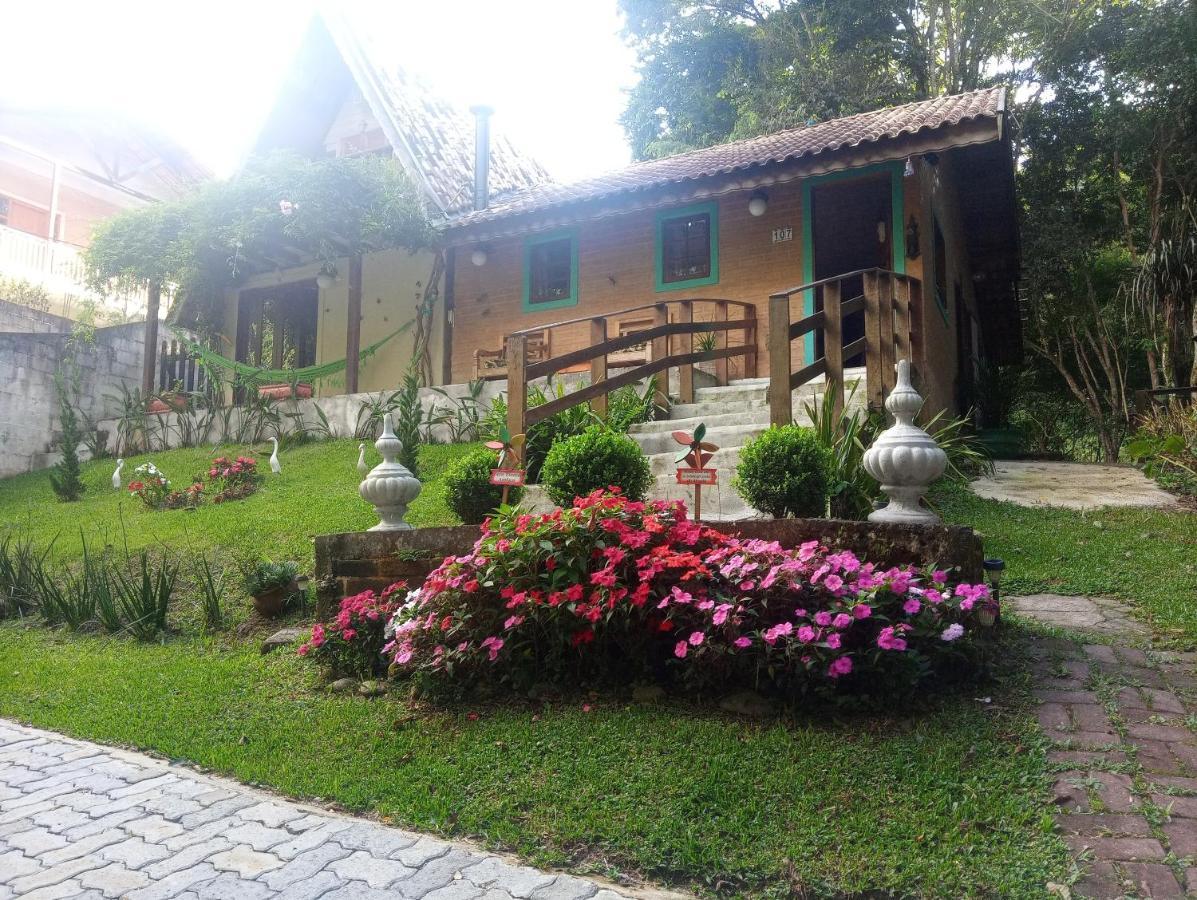 Casa Aconchegante Na Serra. Santo Antonio do Pinhal Luaran gambar