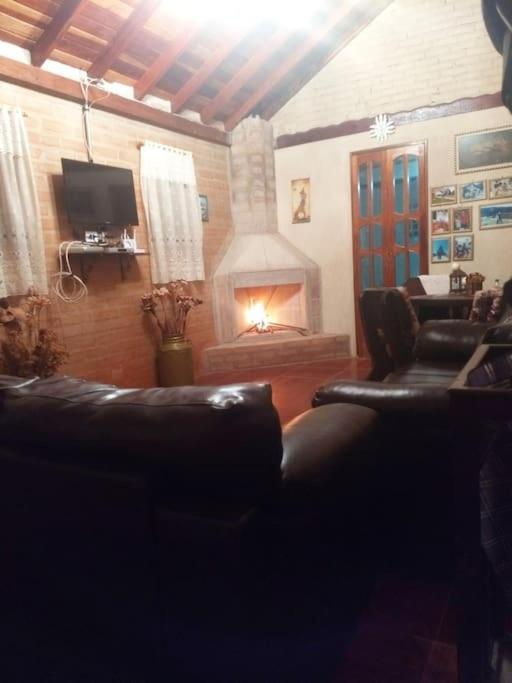 Casa Aconchegante Na Serra. Santo Antonio do Pinhal Luaran gambar